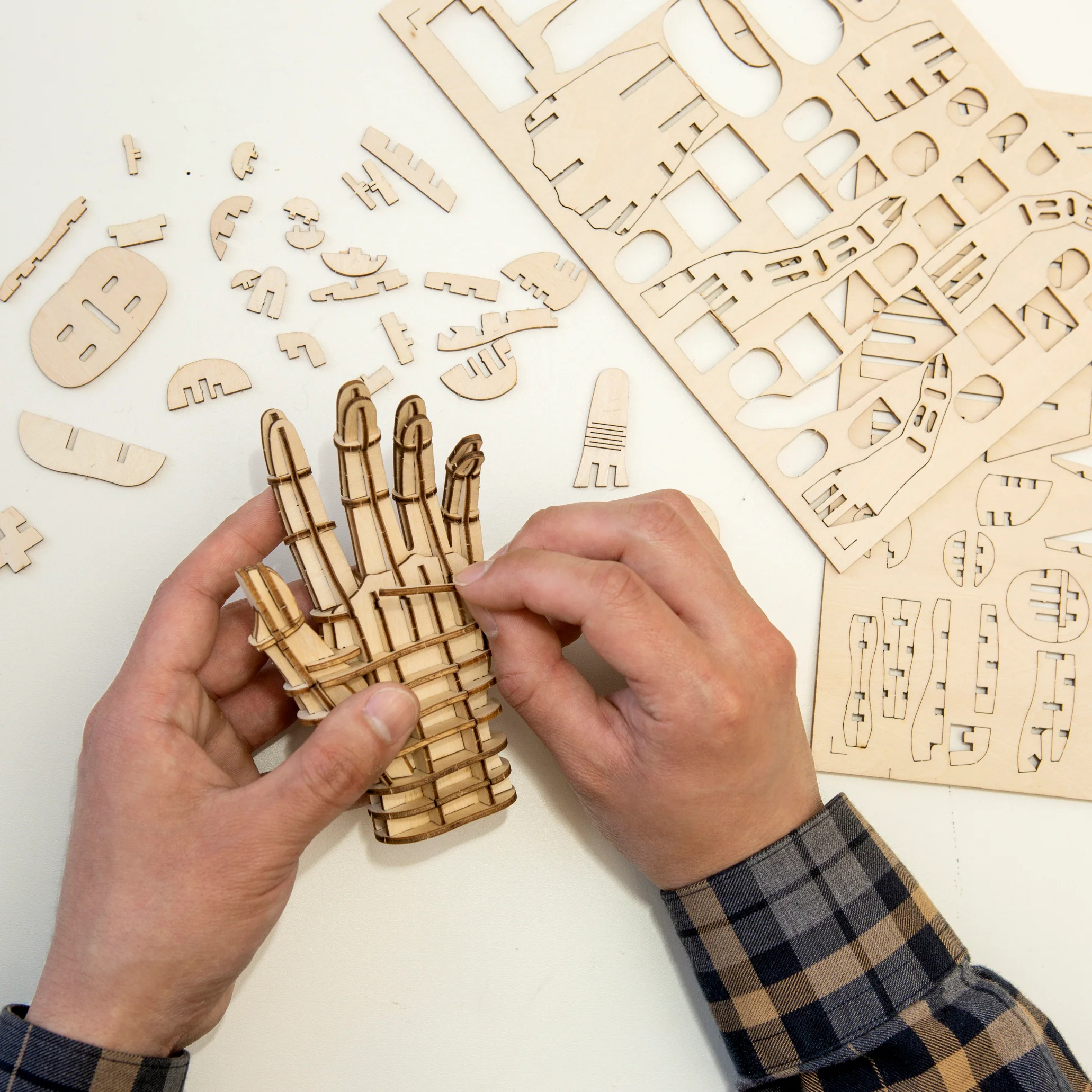 Hand 3D Wooden Puzzle - Image 3
