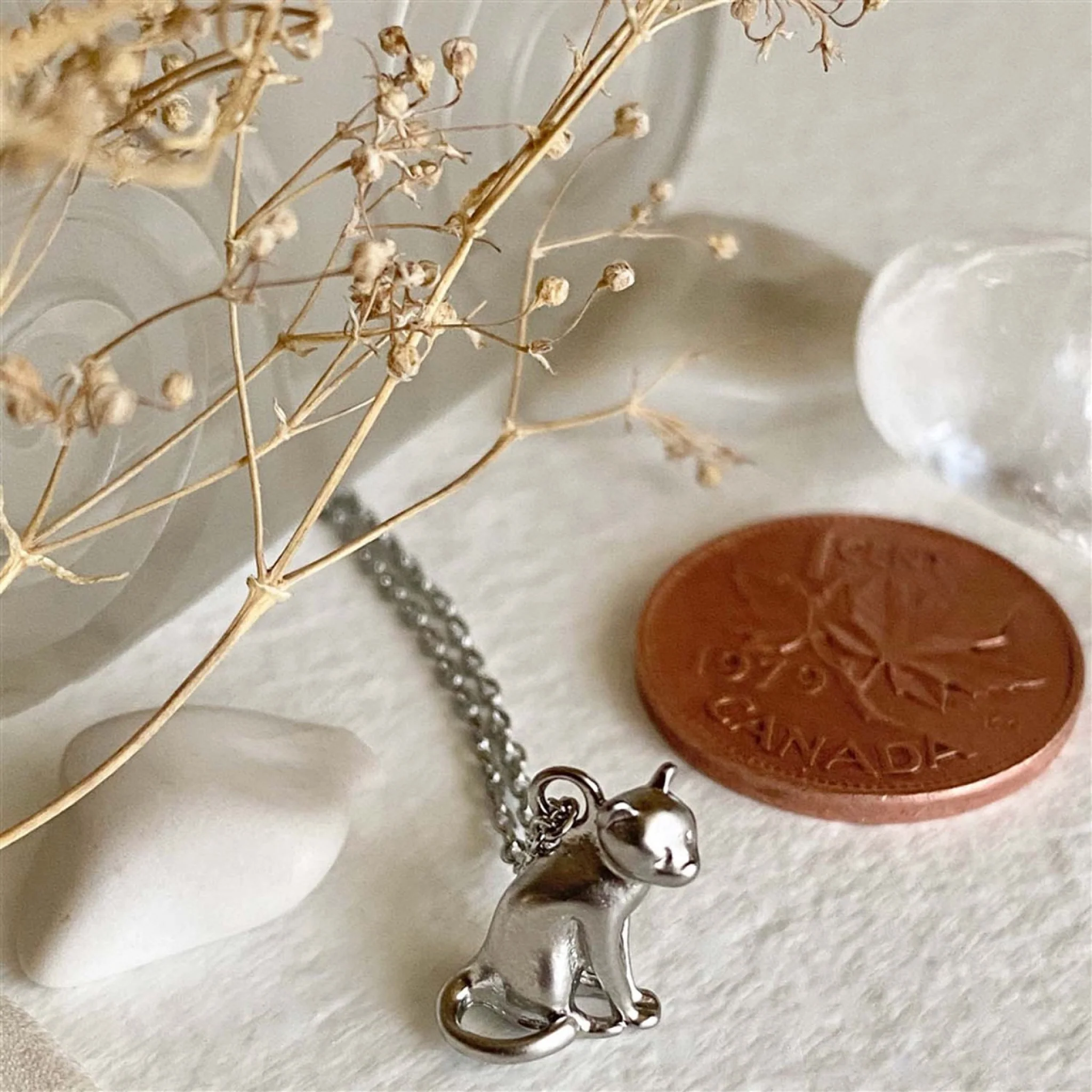 The Thinking Cat Charm Necklace Silver - Image 2